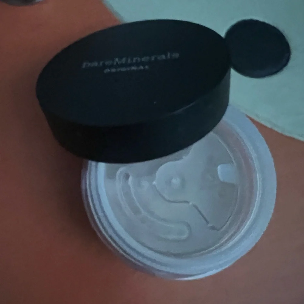 Bareminerals powder foundation Medium Tan 18 NWOB